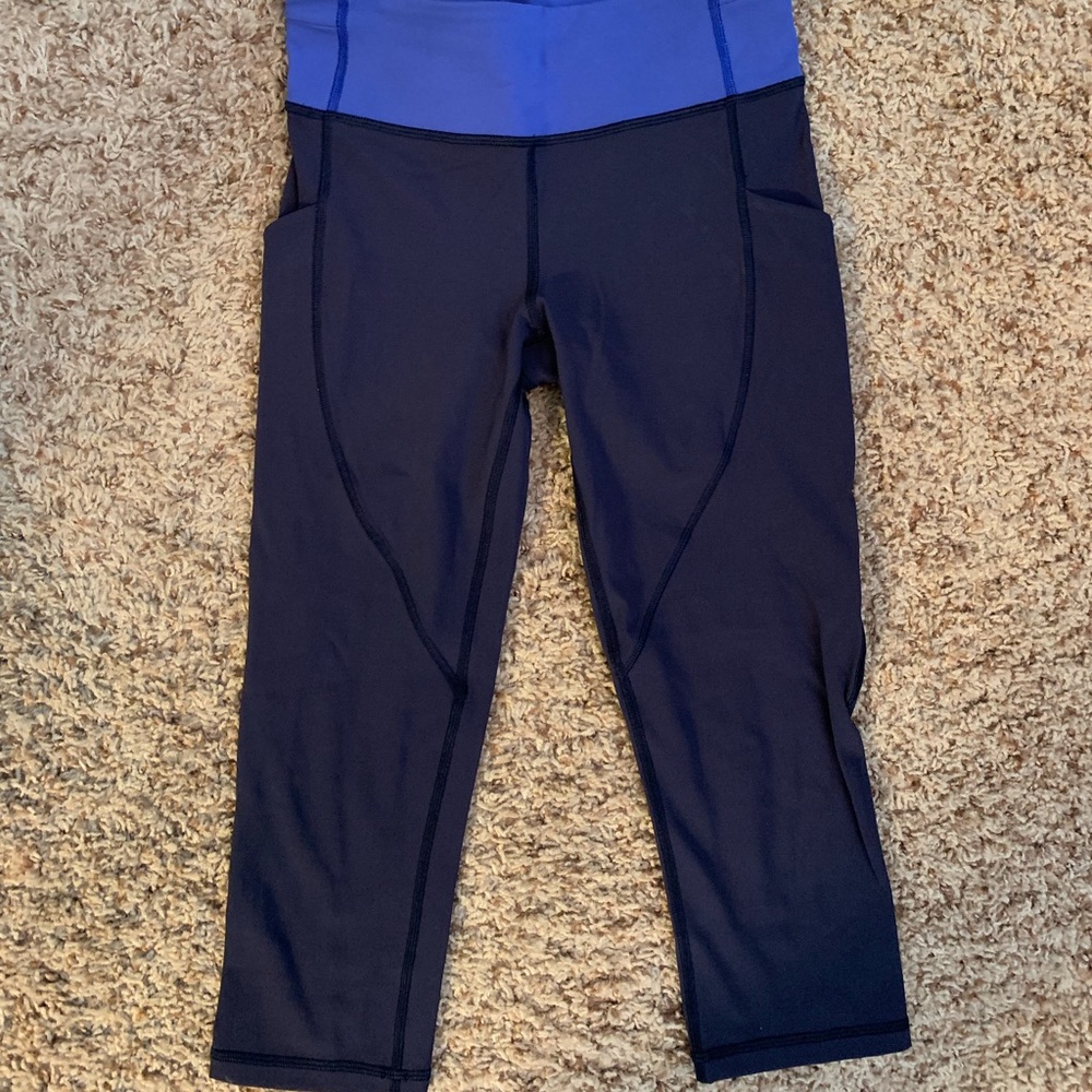 Lululemon crops